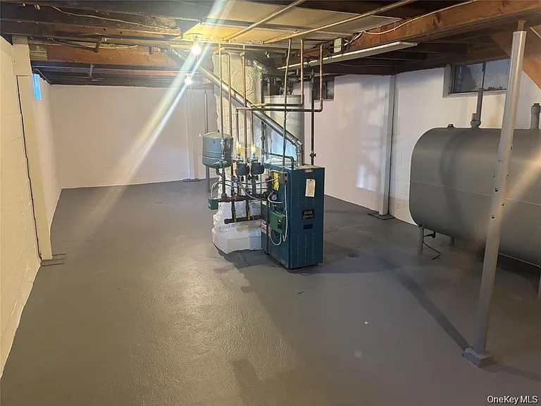 215 E Lakewood St — Photo 15