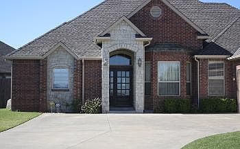 2nd image of 8420 NW 125th St
