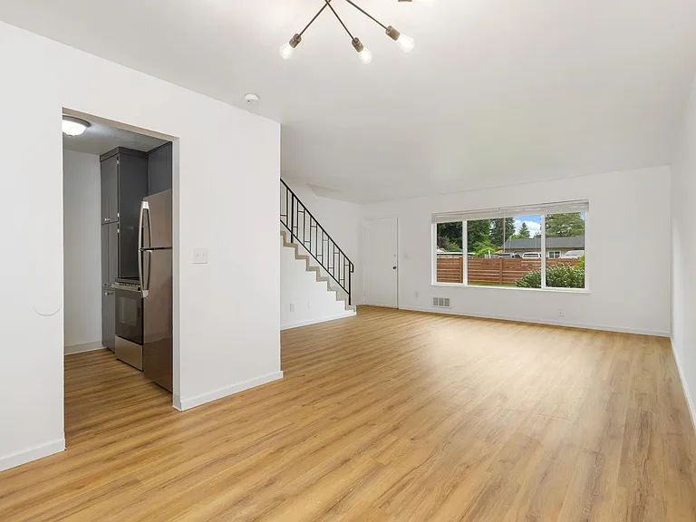 Marlowe Apartments — Photo 18