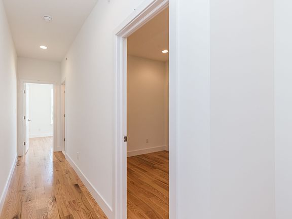 3rd image of 2308 E Lehigh Ave Unit 3