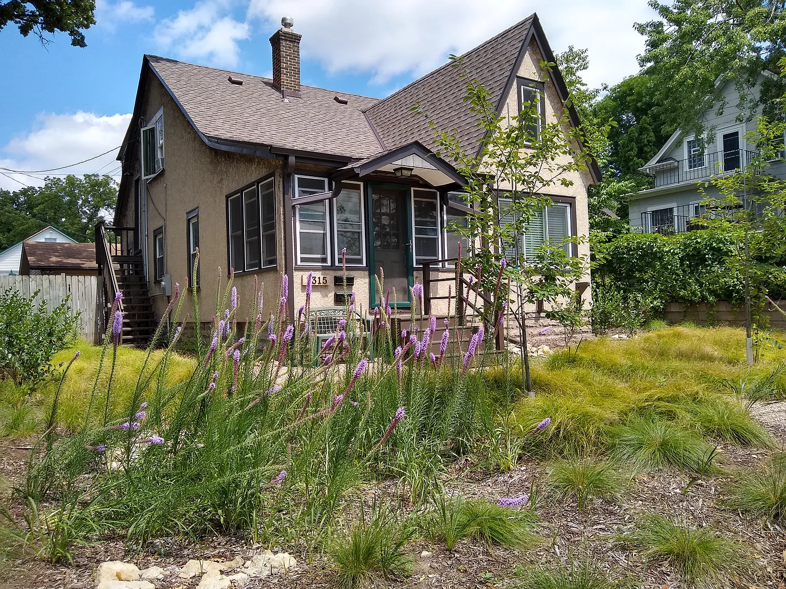 2 bed, 945 sqft, $1,895 — Photo 1