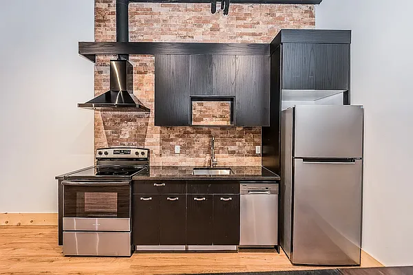 Rented by Nooklyn NYC LLC | media 13