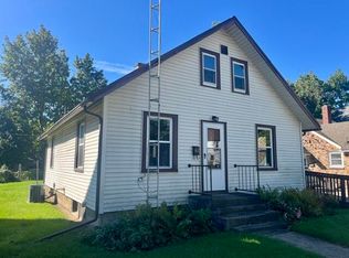 306 North St, La Porte, IN 46350
