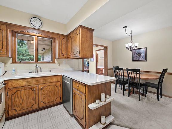 3rd image of 13501 W Dakota STREET