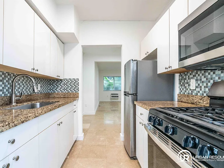 1120 Euclid Ave #6 — Photo 13
