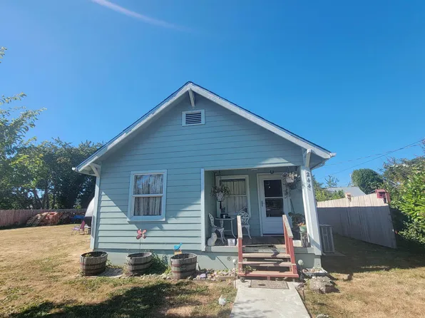 244 2nd St, Smith River, CA 95567