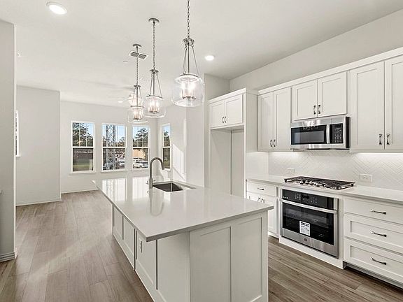 6th image of this home