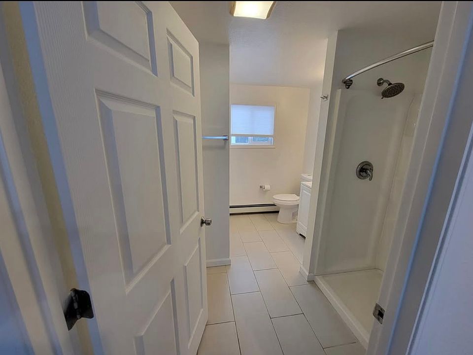 2nd image of 2524 Boniface Pkwy APT 3