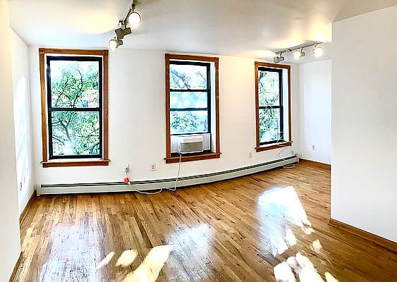 1st image of 485 Atlantic Ave APT 3