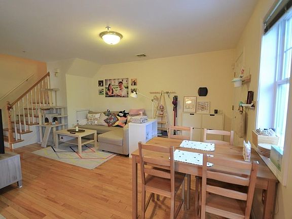 3rd image of 621 Revere Beach Pkwy #621