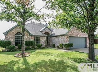 1428 Clear Creek Dr, Lewisville, TX 75067
