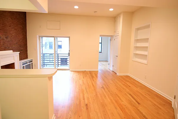 Rented by JK Dansar Corp | media 30