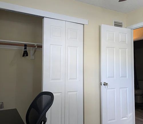 4th image of 8212 Troxler Dr #C