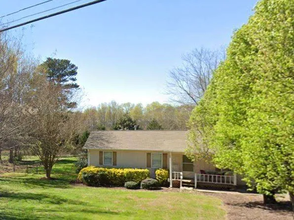 10561 E Cherokee Dr, Canton, GA 30115