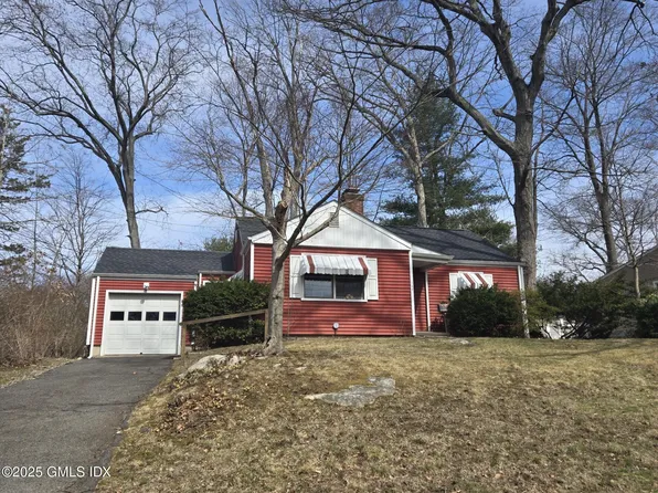 104 Dannell Dr, Stamford, CT 06905