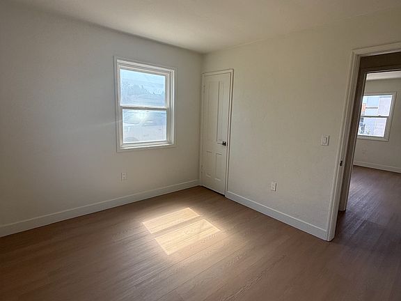 5th image of 4818 Palm Ave #4826