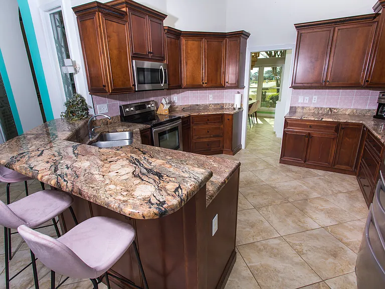 7591 N Shores Dr — Photo 12