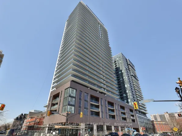 2075 Lakeshore Rd, Burlington, ON