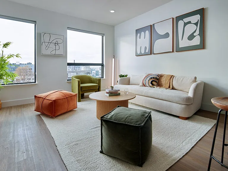 Glassworks Apartments — Photo 6