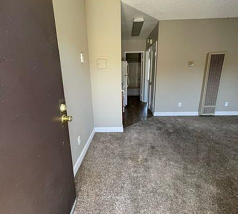 4th image of 3013 C St #29