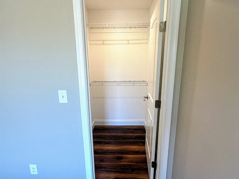 448 Plank Rd #A & B — Photo 16