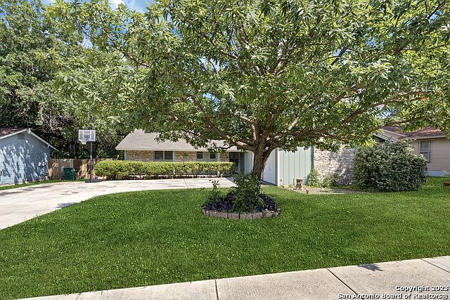 1st image of 5026 Fairford Dr