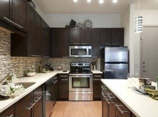 2409 N Henderson Ave, Dallas, TX 75206