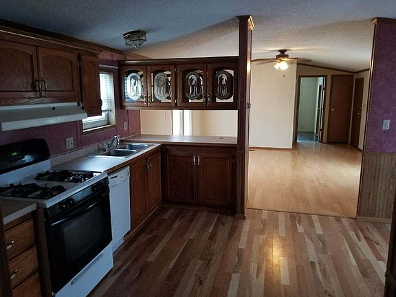 3rd image of 2900 Grand Ave Lot 287