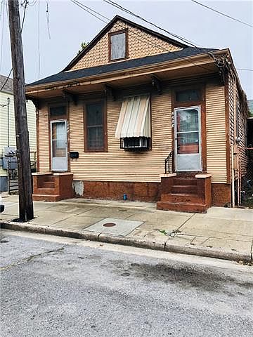 1st image of 2209 Saint Philip St #11