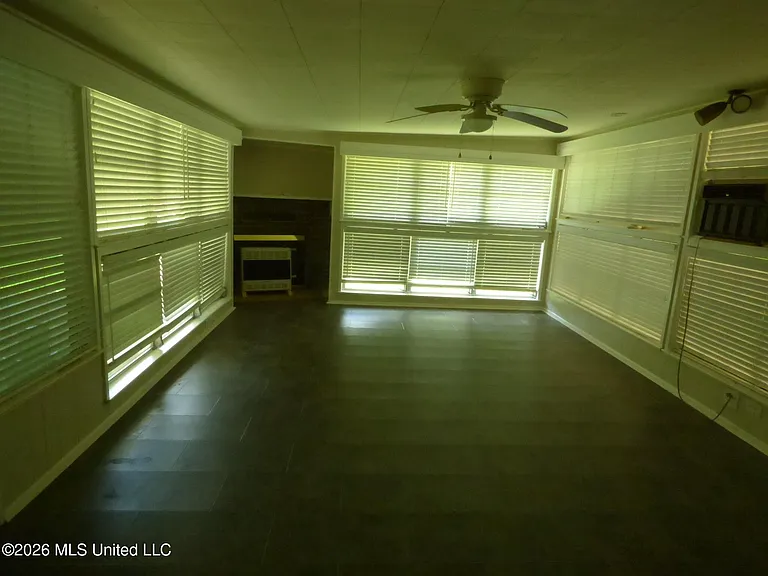 2083 Martin Rd — Photo 8