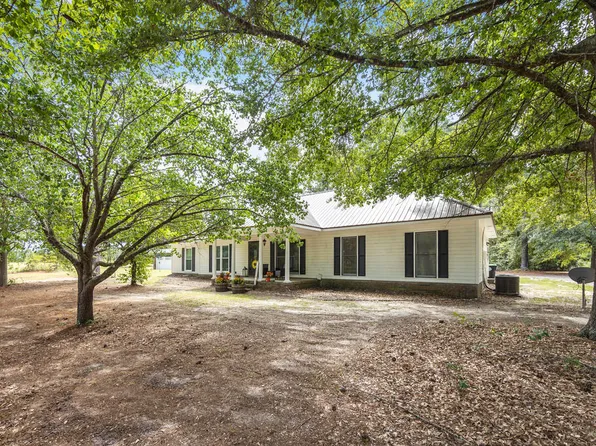 183 Hickory Nut Holw, Box Springs, GA 31801