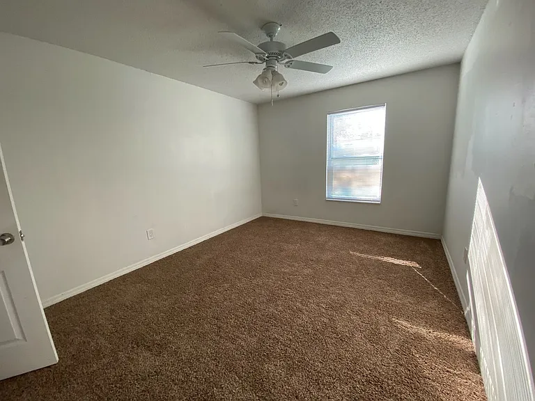 1778 Belspring Ave — Photo 11