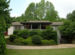4532 Union Pl, Flowery Branch, GA 30542