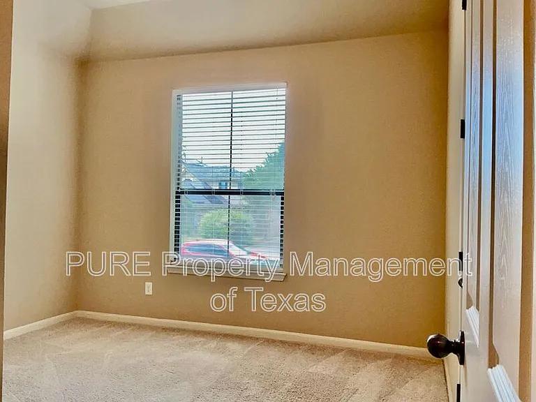 117 Cascada Ln — Photo 13