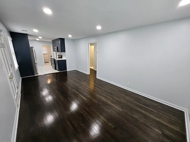 214 Ridgeway Dr — Photo 5