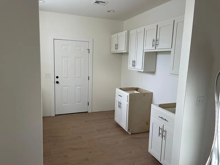 1620 Virginia Ave — Photo 4
