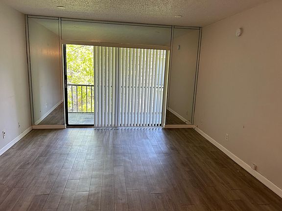 5th image of 3123 Oakland Shores Drive #212