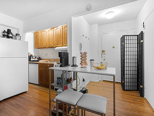 Rented by Keller Williams NYC | media 11