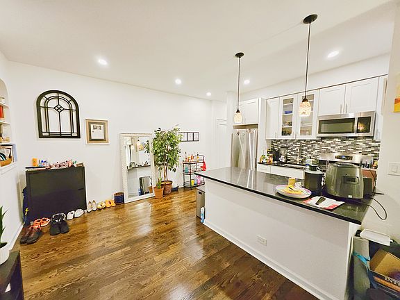 3rd image of 30-06 29th St #2