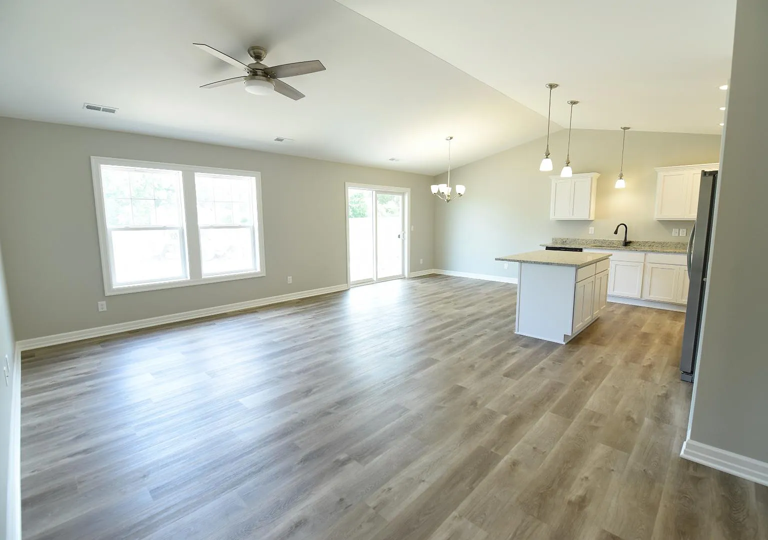1750 Meadowlark Ln - 1537 — Photo 4