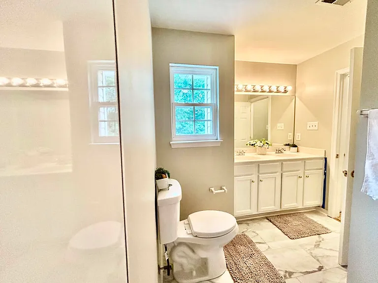 2512 Grand Glen Rd — Photo 22