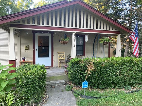 3rd image of 1032 McFarland St