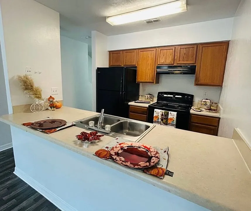 3427 SW 28th Ter