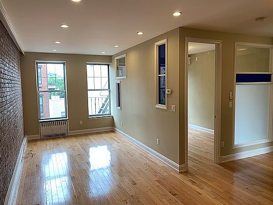 1st image of 319 20th St APT 3F
