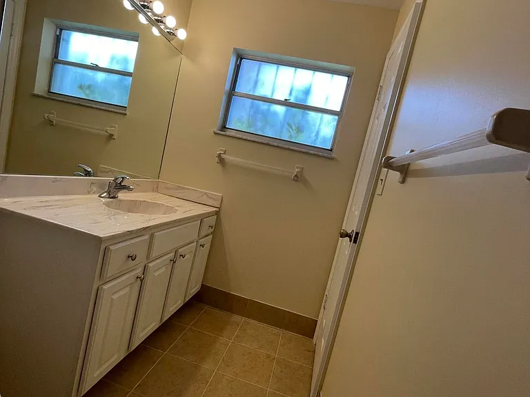 3101 Avenue T — Photo 15