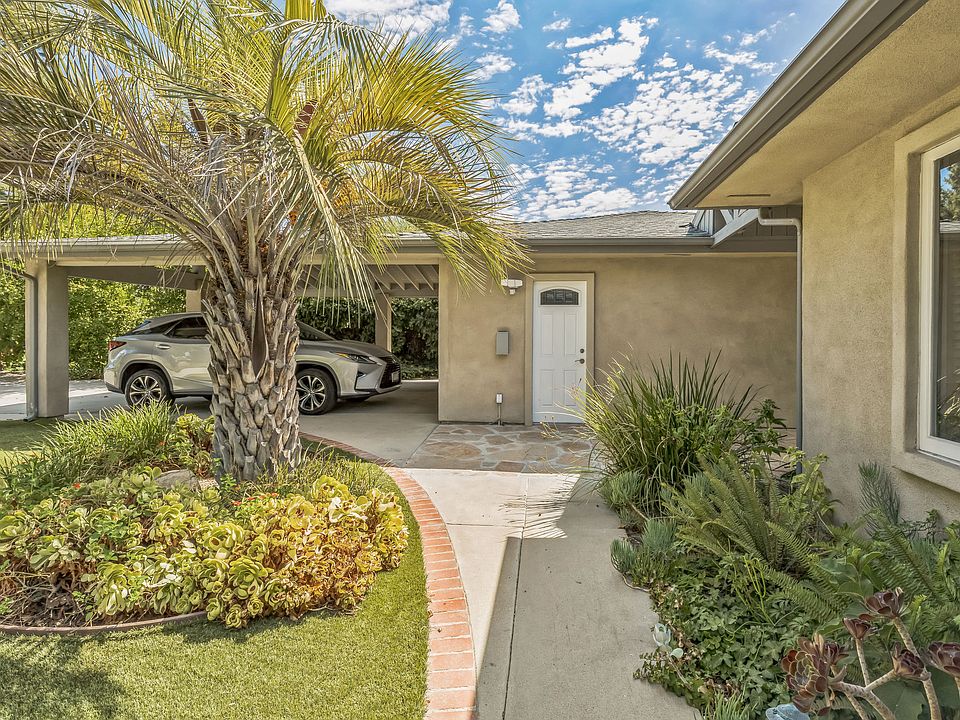 1st image of 23252 Dolorosa St