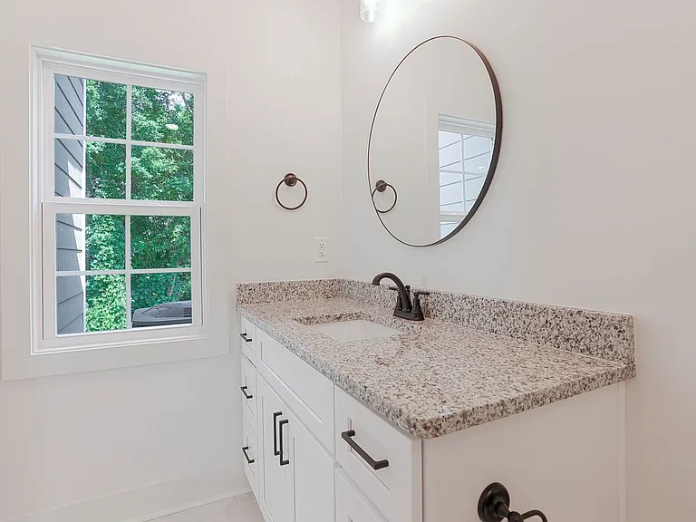 3232 Bradley Ln — Photo 25