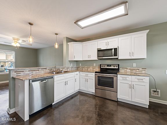 2nd image of 1619 Dehart Dr #B