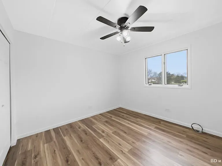 2 bed, 1500 sqft, $2,300 — Photo 2