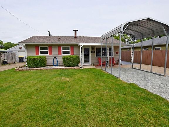 2nd image of 2730 Dakota Dr